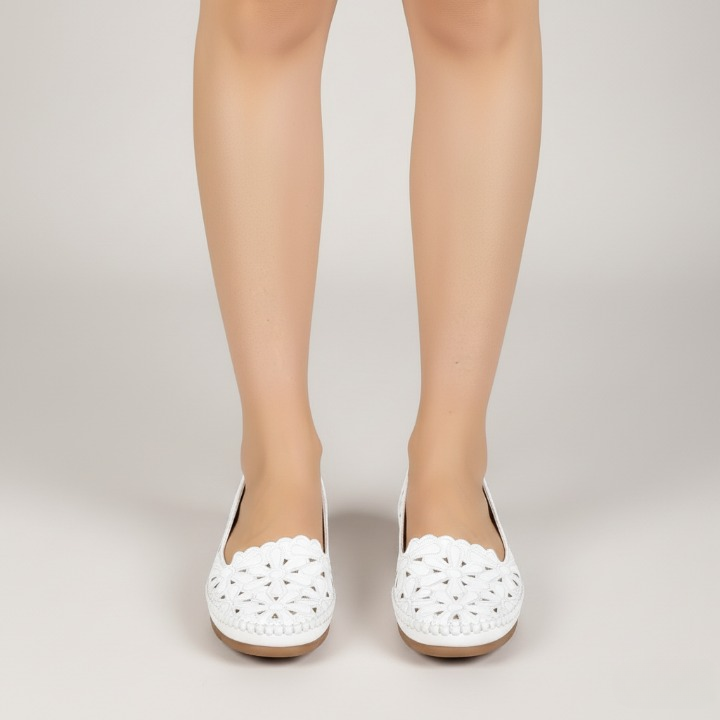 Orthopedic Floral Cut-Out Loafers For Women